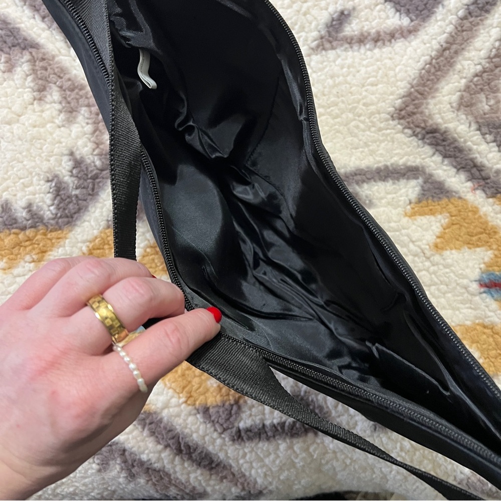 Large Black Sling Shoulder Bag - Picture 4 of 8